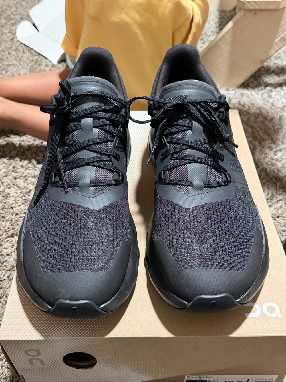 On Running Men's Cloudswift Athletic Shoes - Black
